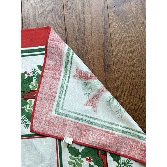 Vintage Christmas Tablecloth Christmas Poinsettia Approximate Size 82x59 Large - Picture 9 of 15
